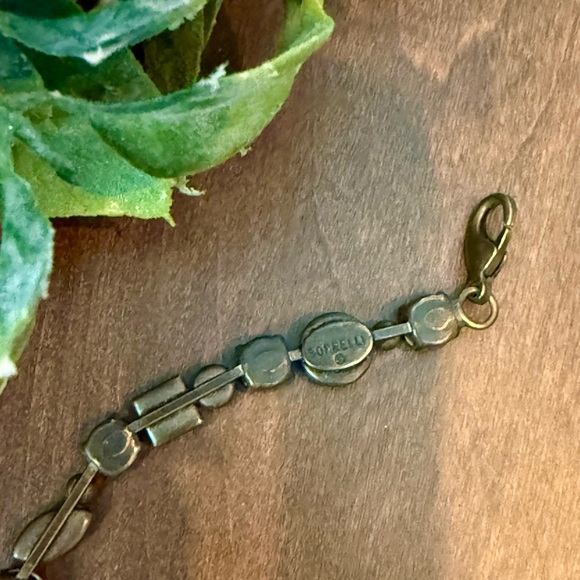 Lovely Sorrelli Vintage Handcrafted Bracelet - Picture 12 of 16